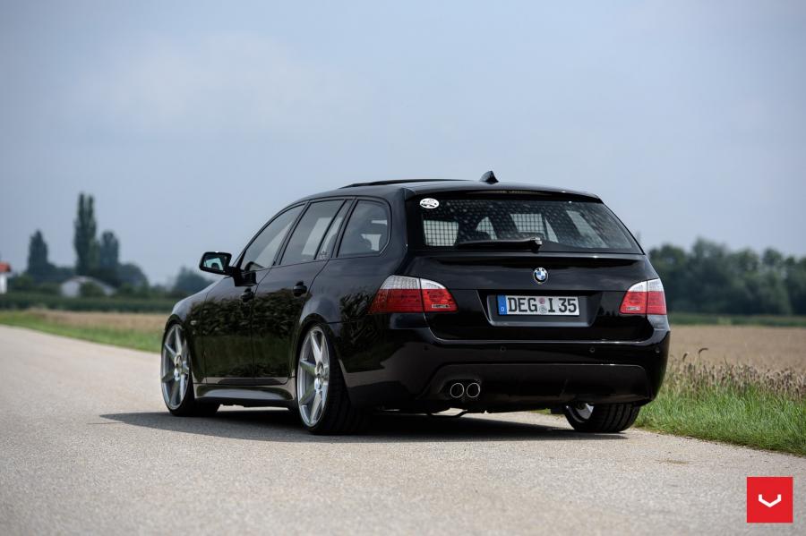  BMW 5-Series Touring on Vossen Wheels (CV7) 2016 года  (фото 10 из 25)